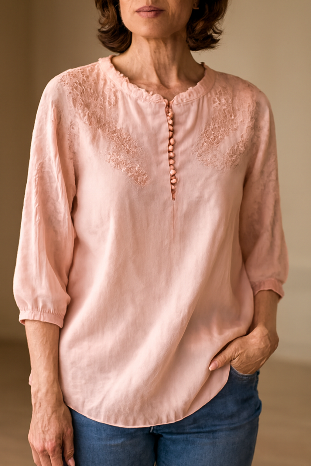 Mira™ - Blus i bomullsvoile med broderade axlar