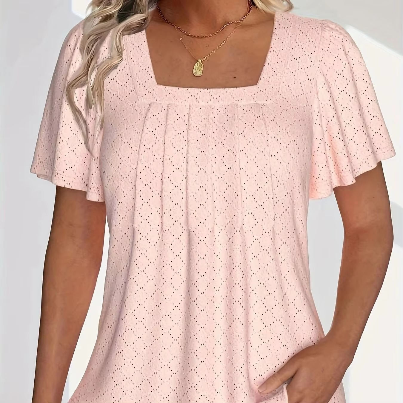 Mira™ | Mirelle – Blus med fyrkantig halsringning och textur